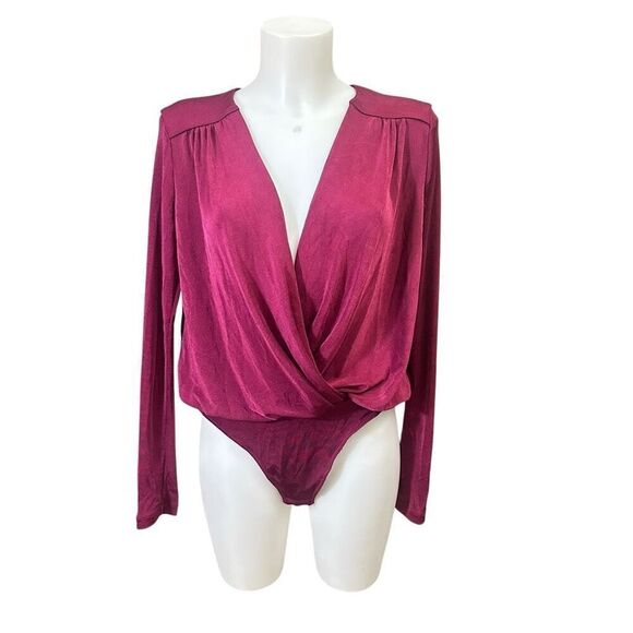 Free People Intimately Free Turnt Very Berry V‎ Neck Longsleeve Body Suit sz M - Picture 1 of 8